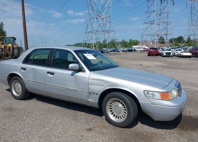 2001 MERCURY Grand Marquis