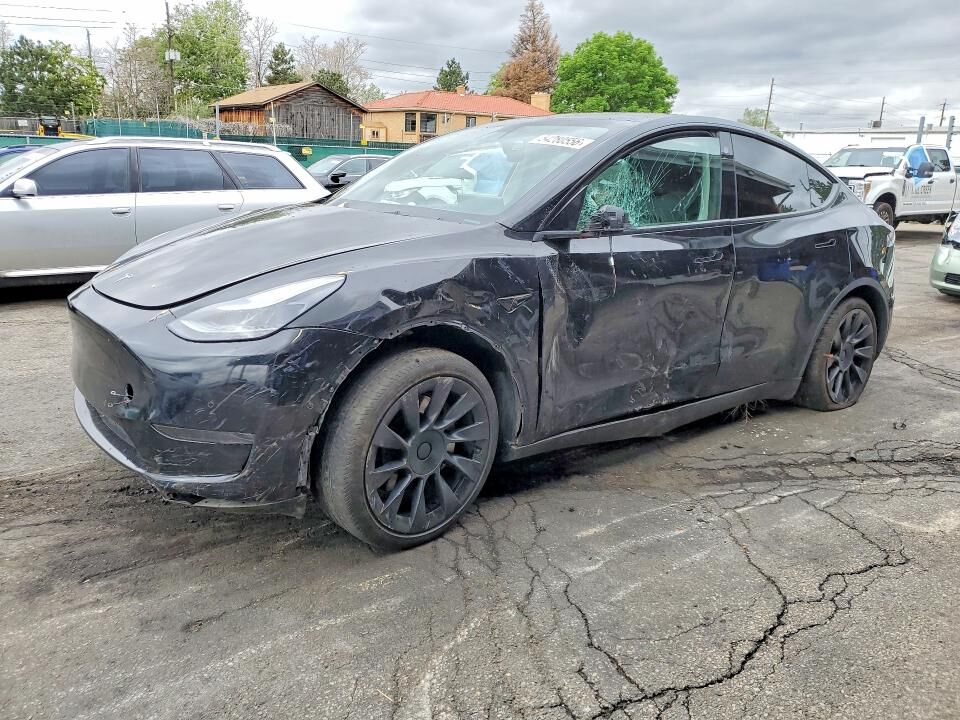 2022 TESLA Model Y
