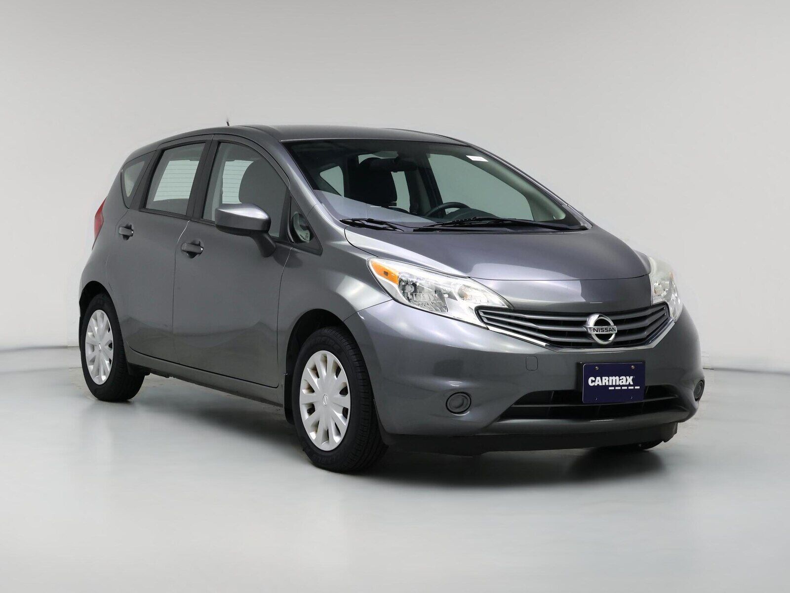 2016 NISSAN Versa