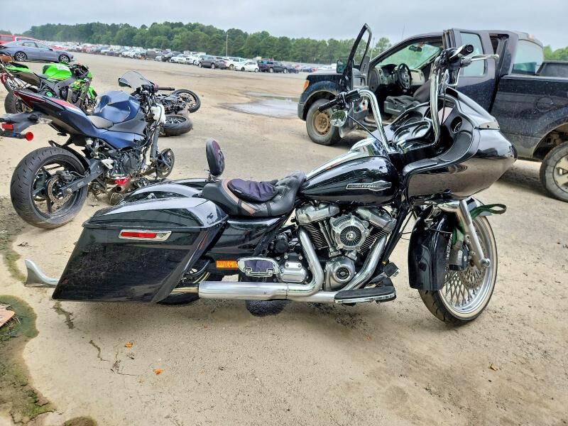 2022 HARLEY DAVIDSON FLTRX / Road Glide