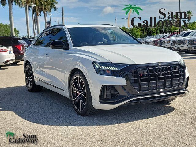 2023 AUDI SQ8