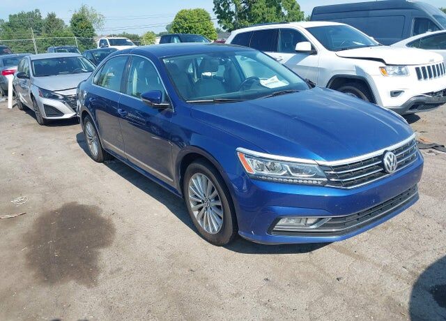2016 VOLKSWAGEN Passat