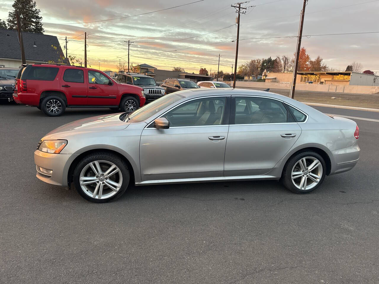 2013 VOLKSWAGEN Passat