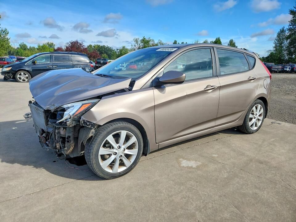 2012 HYUNDAI Accent