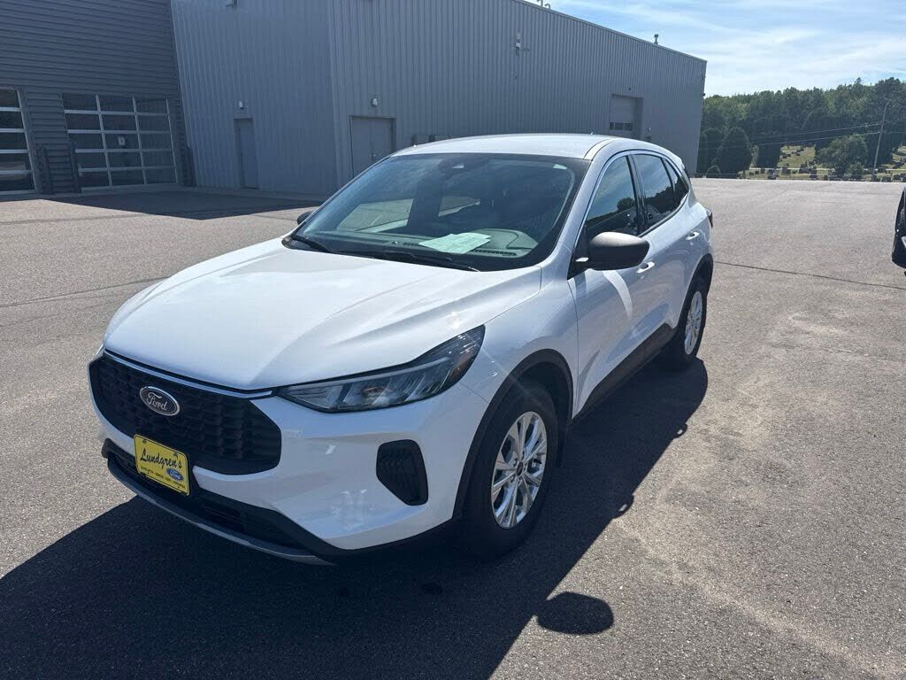 2024 FORD Escape