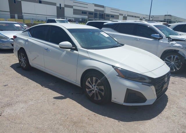 2023 NISSAN Altima