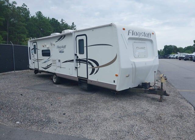 2011 FOREST RIVER Flagstaff Lite Weight Trailers