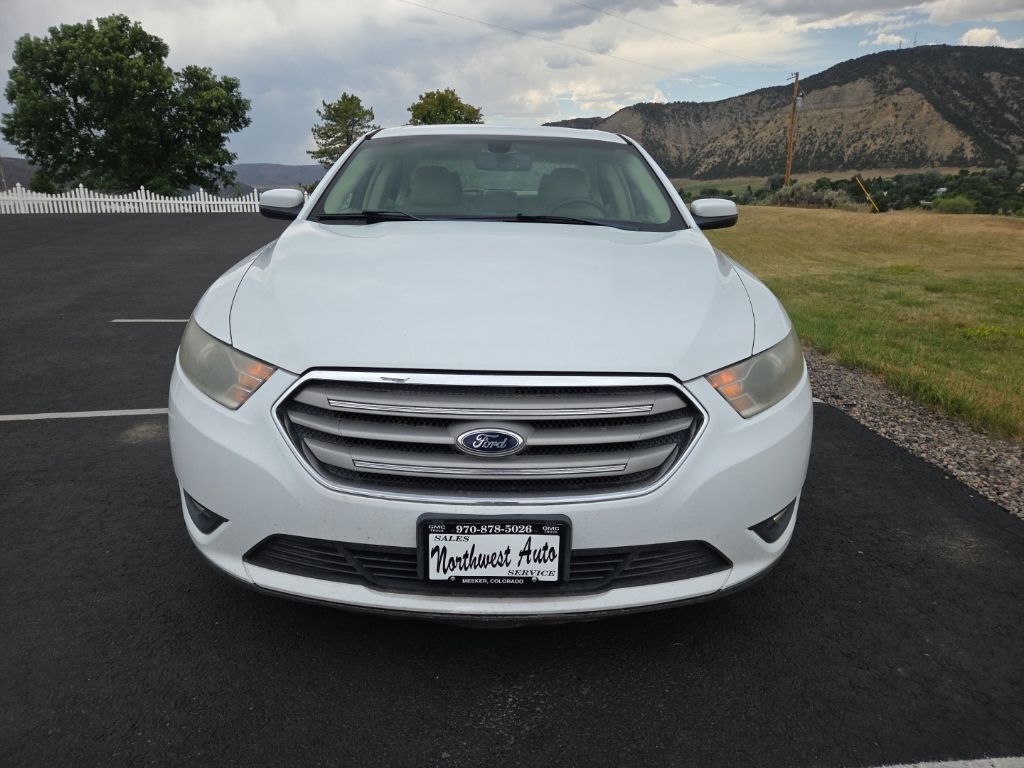 2014 FORD Taurus