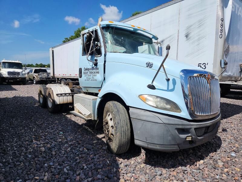 2016 INTERNATIONAL LF687