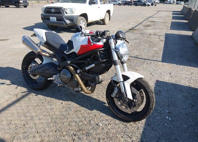 2009 DUCATI Monster