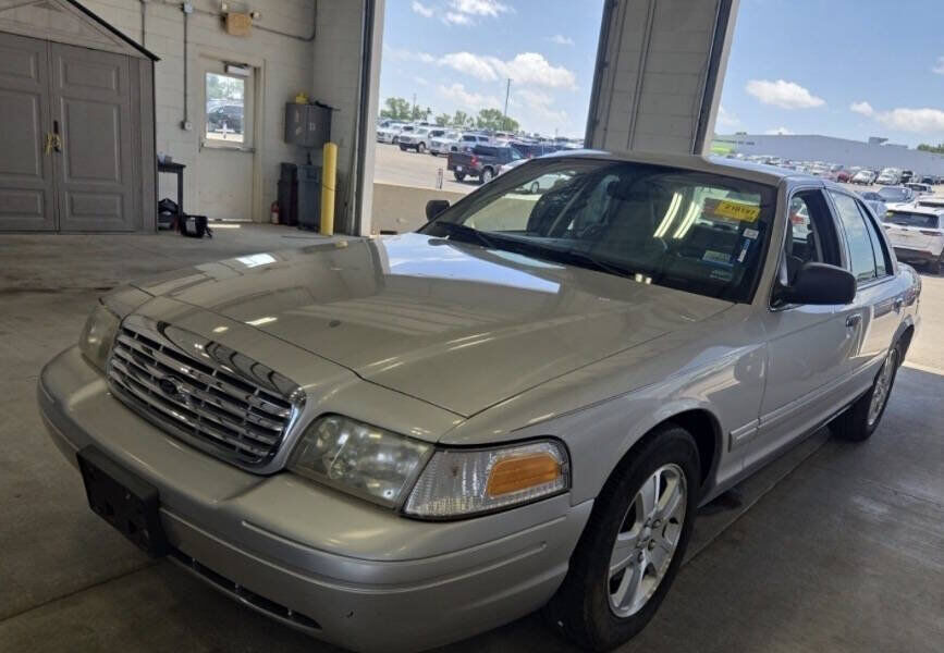 2008 FORD Crown Victoria