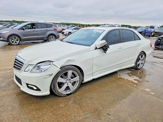 2011 MERCEDES-BENZ E-Class
