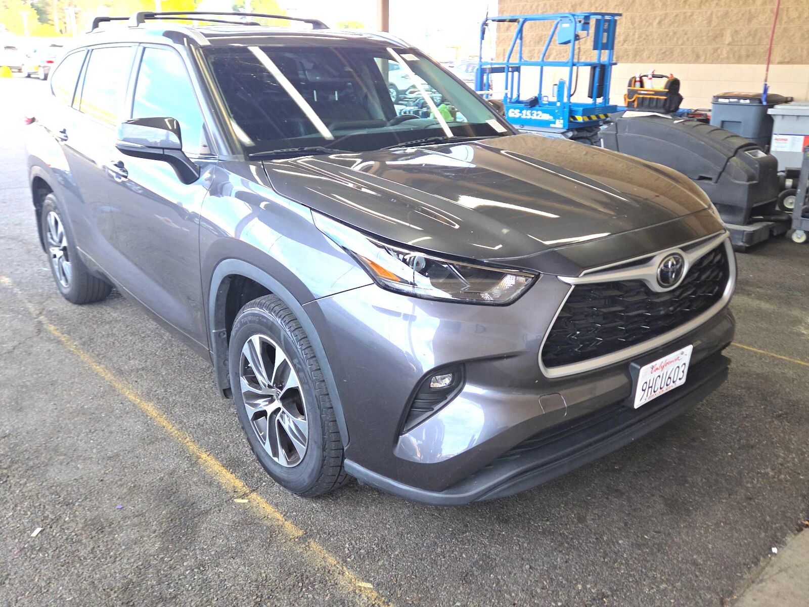 2023 TOYOTA Highlander