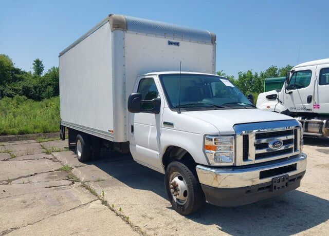 2023 FORD E-450