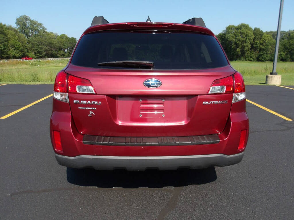 2014 SUBARU Outback