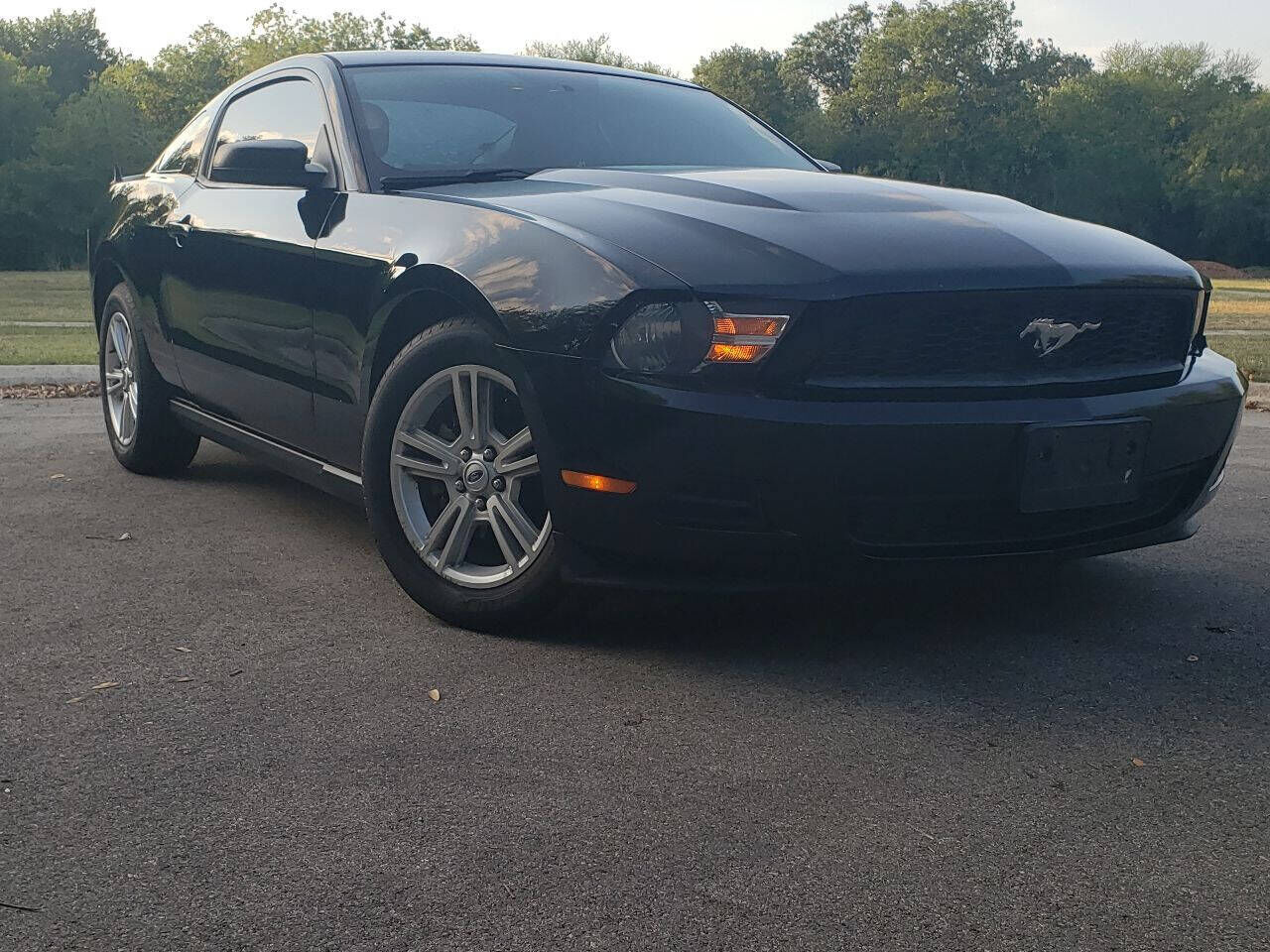 2010 FORD Mustang