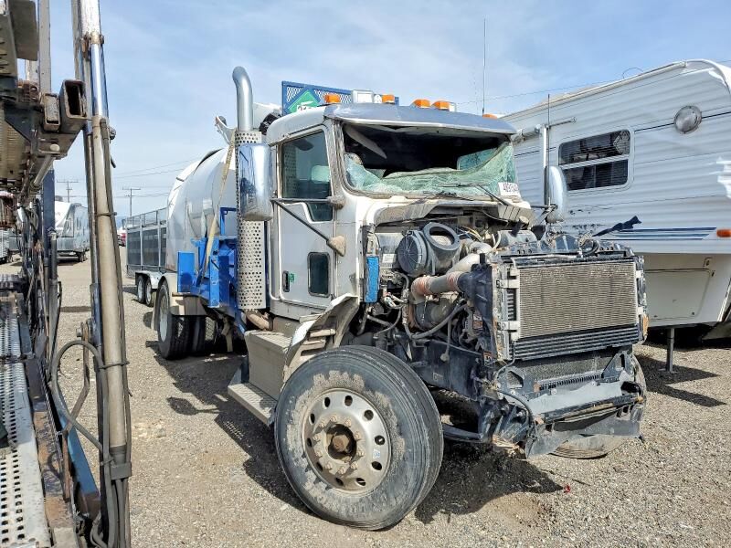 2017 KENWORTH T3 Series