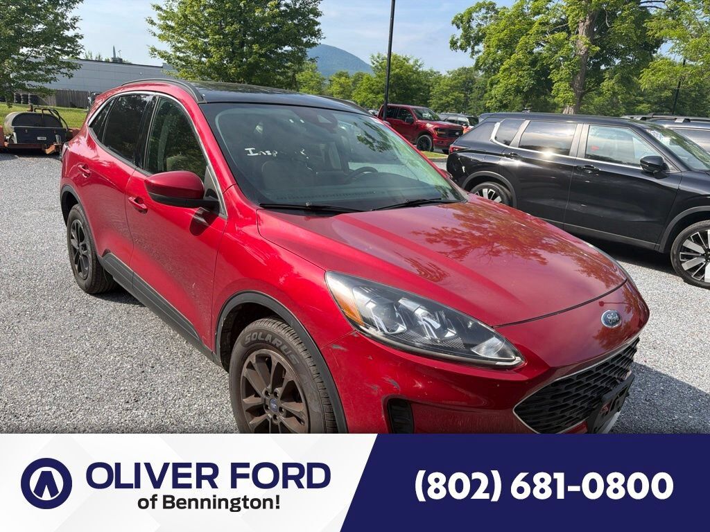 2021 FORD Escape