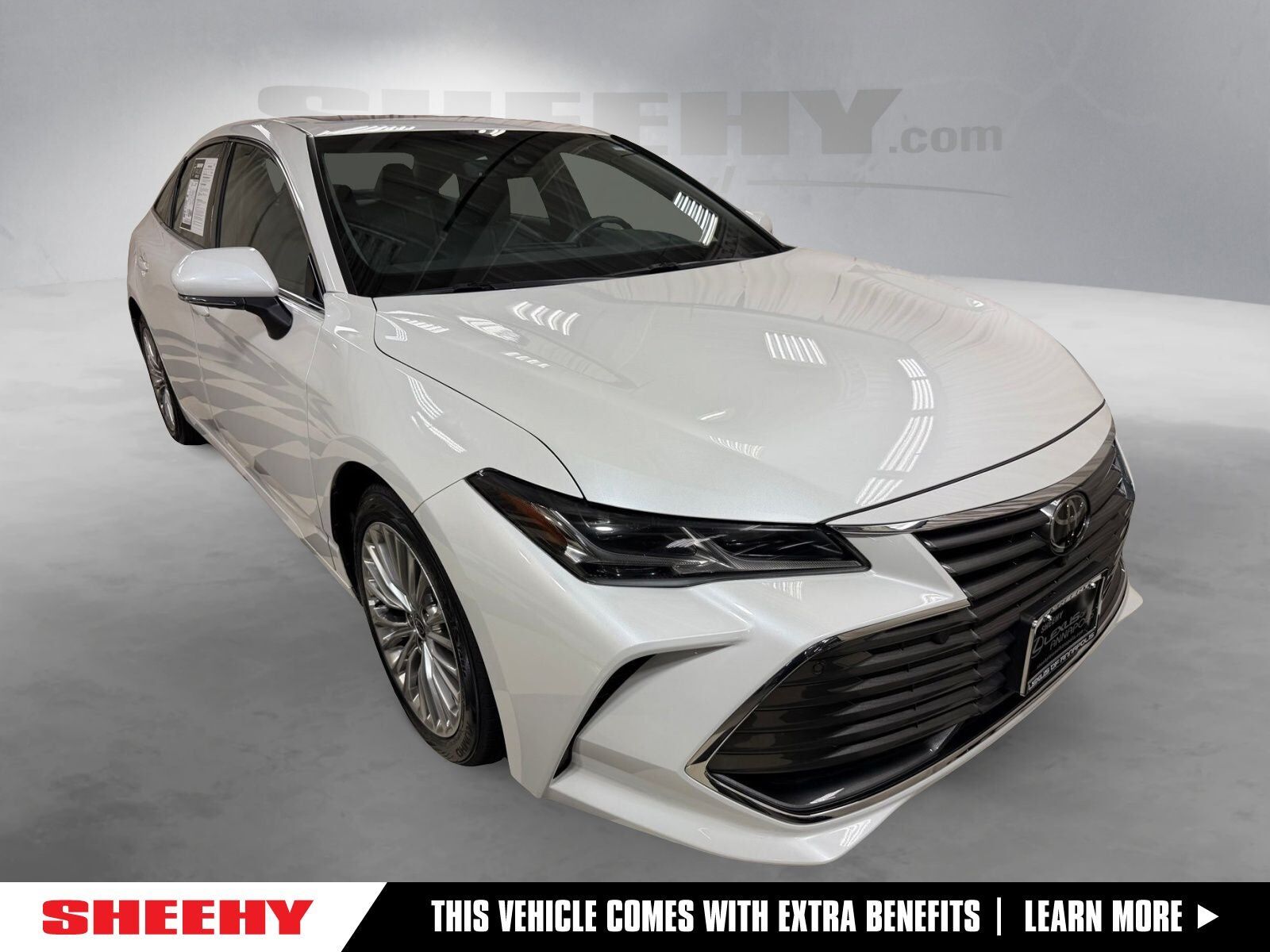 2020 TOYOTA Avalon