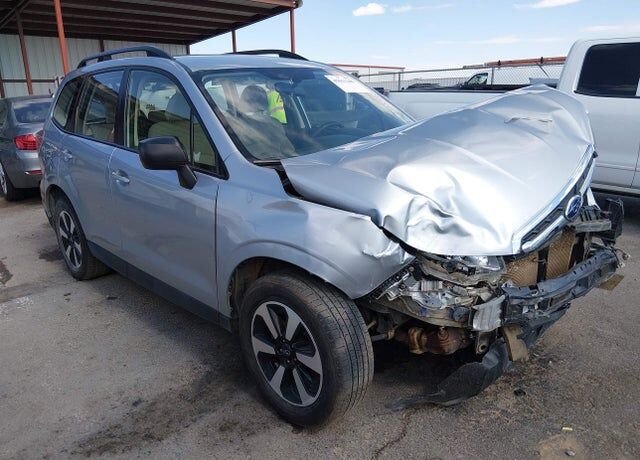2017 SUBARU Forester