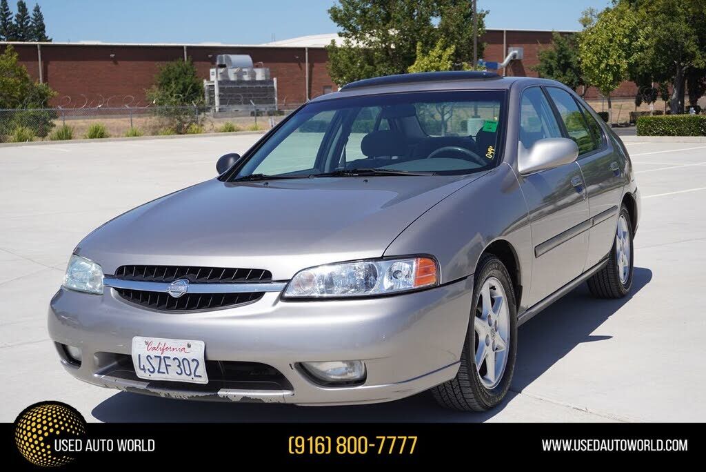 2001 NISSAN Altima