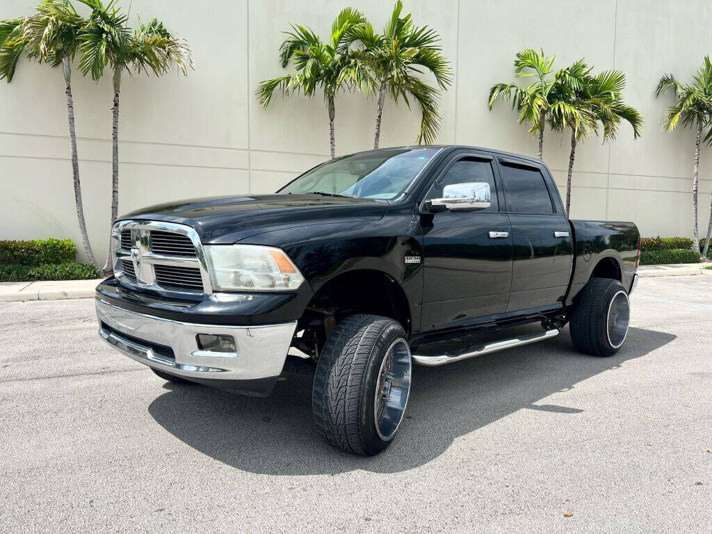 2012 DODGE Ram