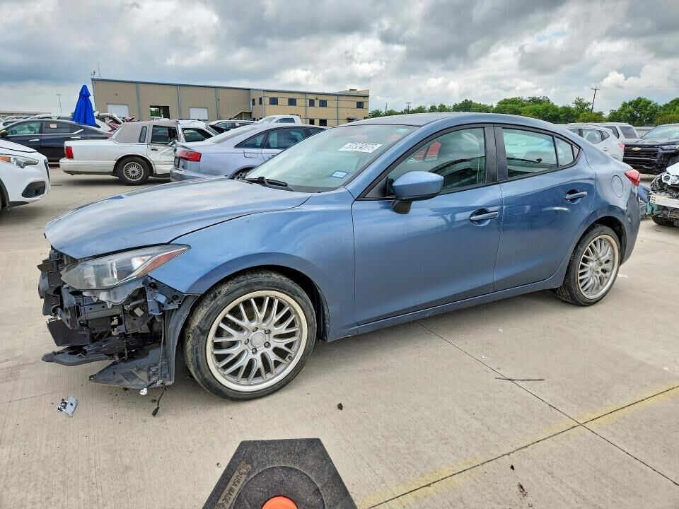 2016 MAZDA Mazda3
