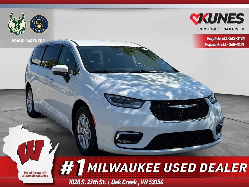 2023 CHRYSLER Pacifica