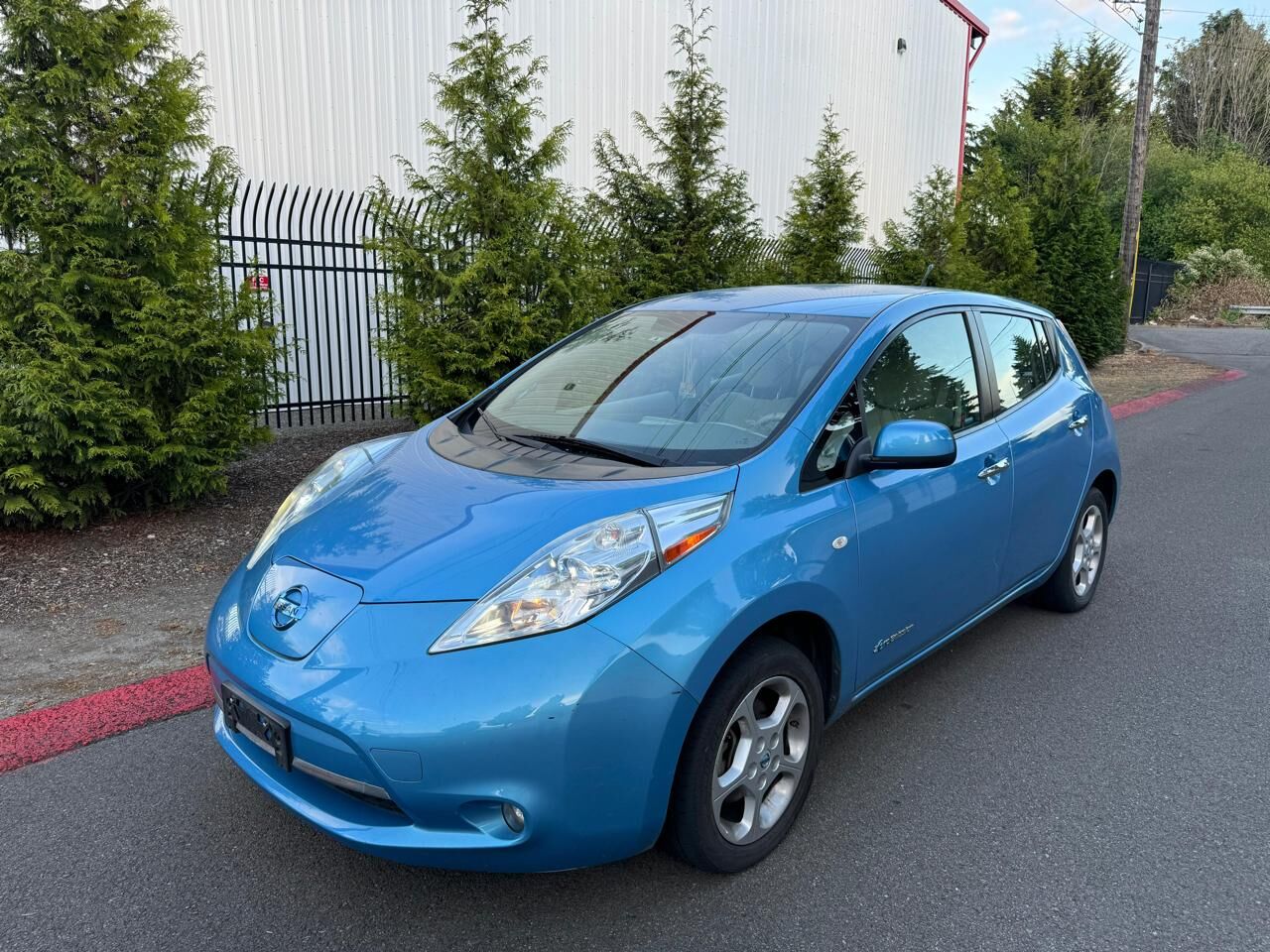 2011 NISSAN Leaf