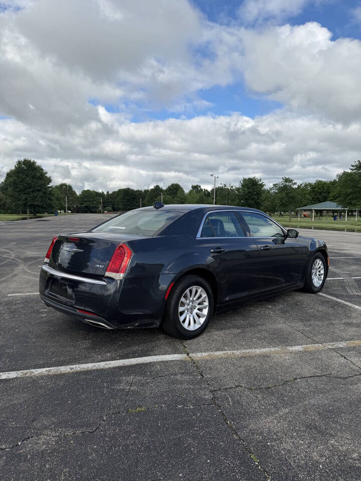 2017 CHRYSLER 300
