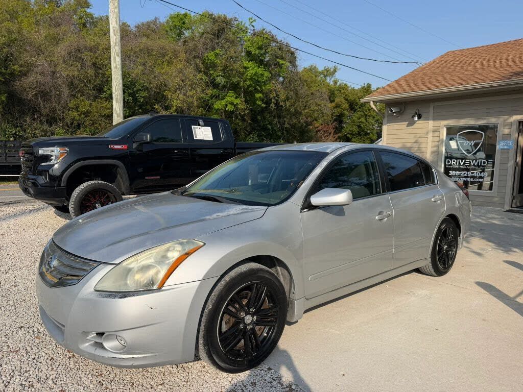 2011 NISSAN Altima