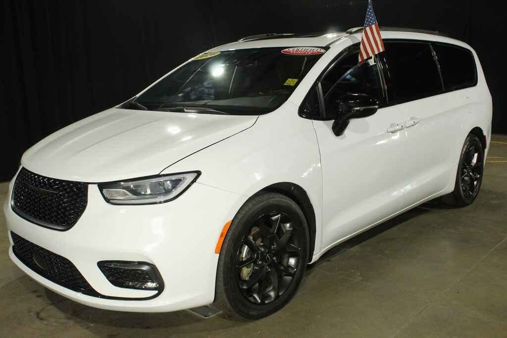 2025 CHRYSLER Pacifica