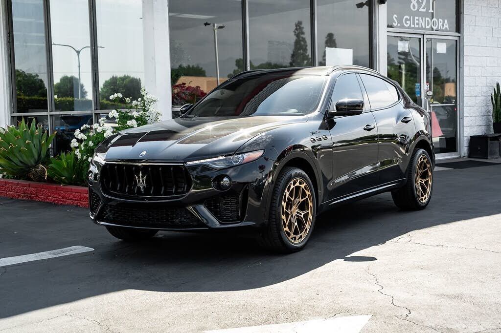 2022 MASERATI Levante