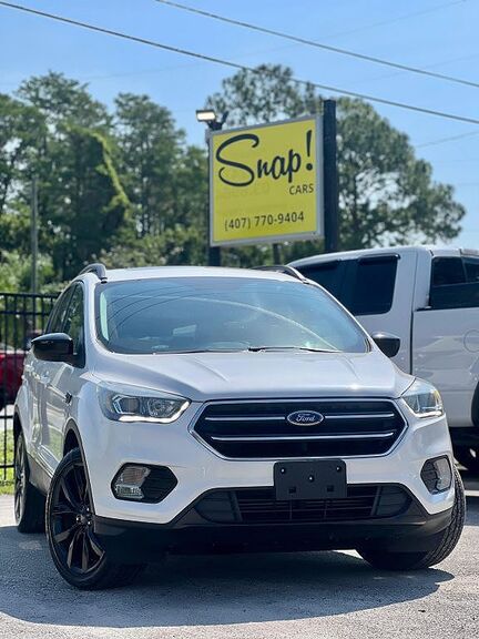 2017 FORD Escape