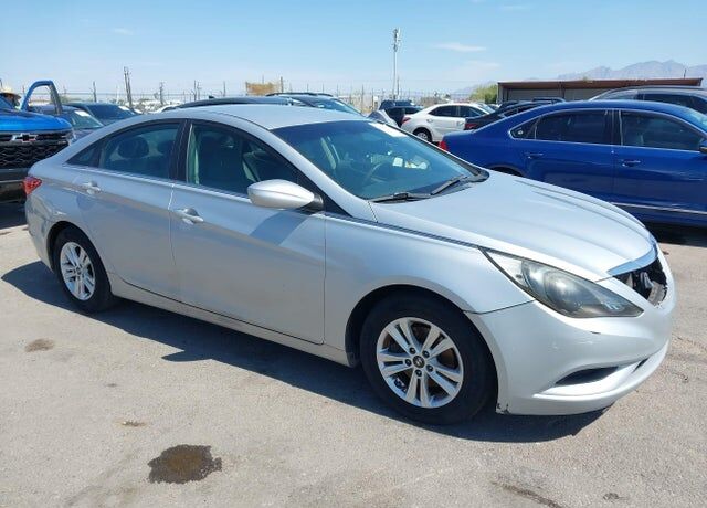2012 HYUNDAI Sonata