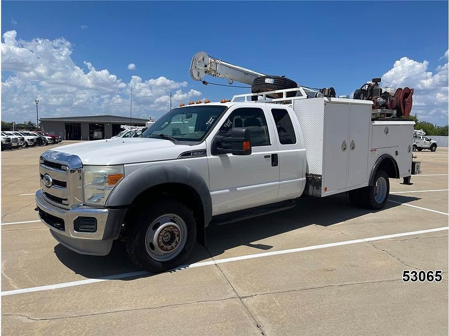 2011 FORD F-550