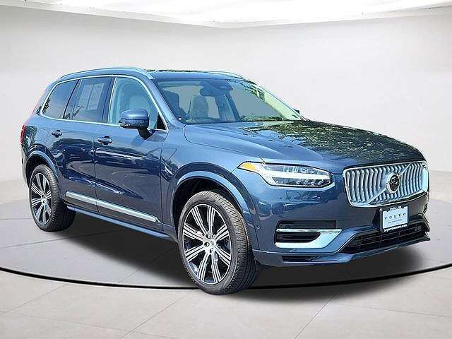 2025 VOLVO XC90