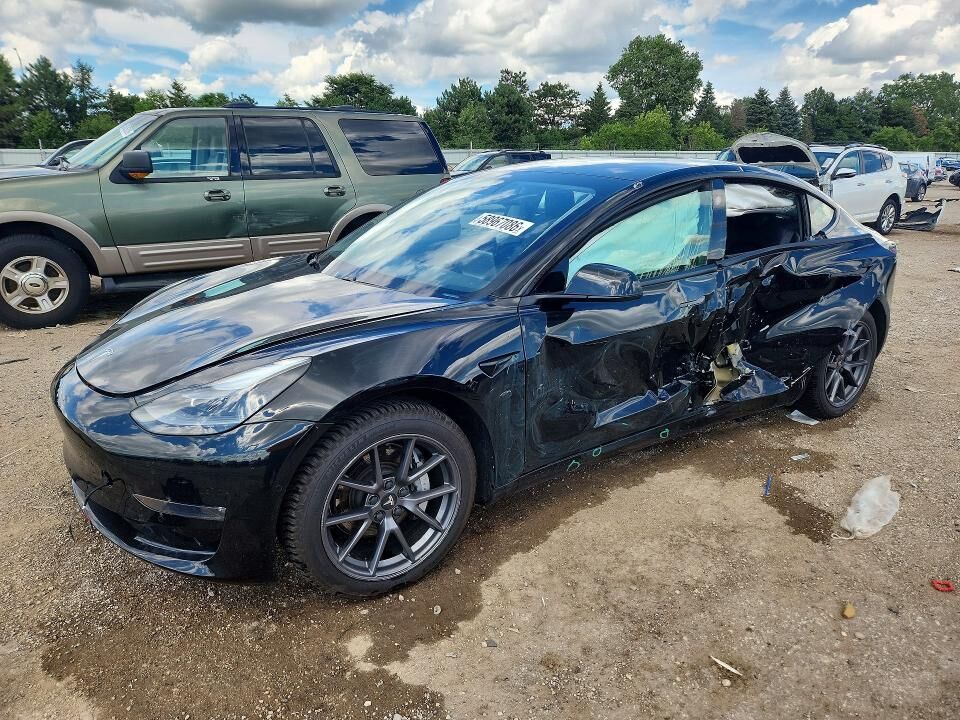 2021 TESLA Model 3