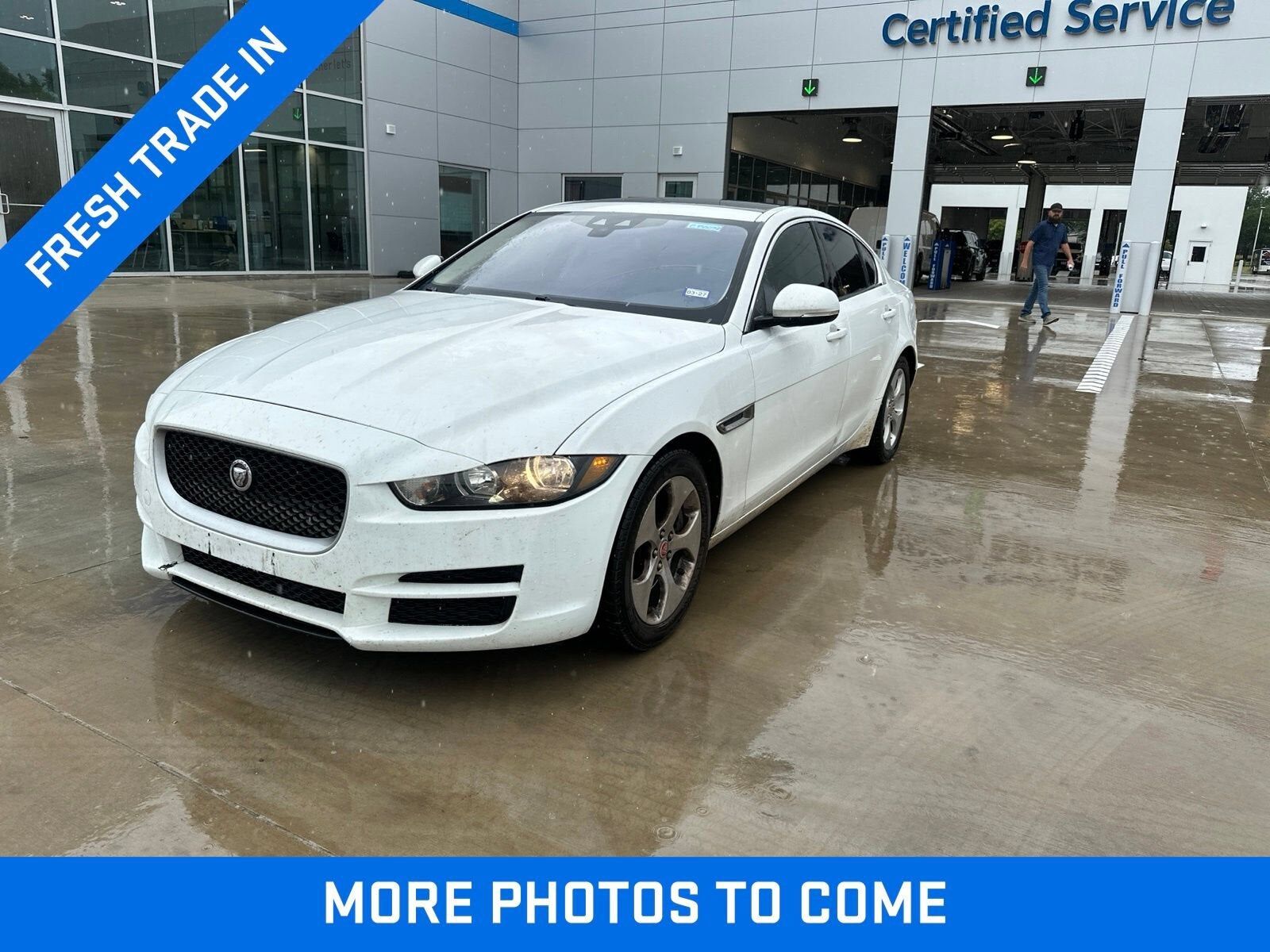 2017 JAGUAR XE