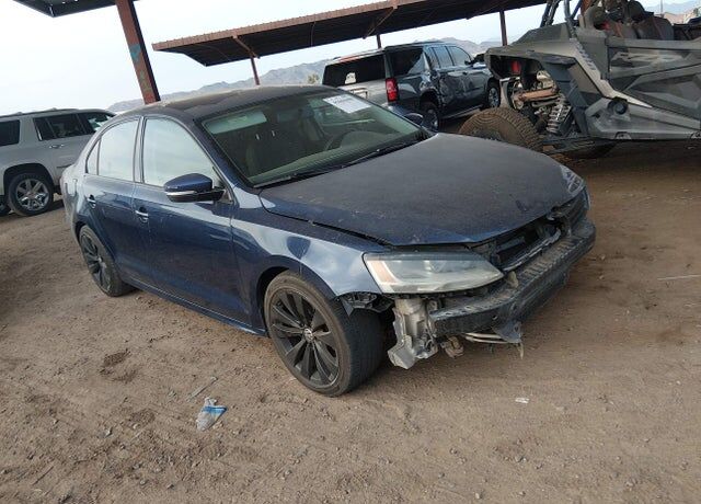 2011 VOLKSWAGEN Jetta