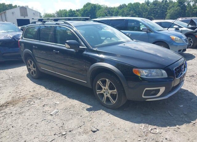2013 VOLVO XC70