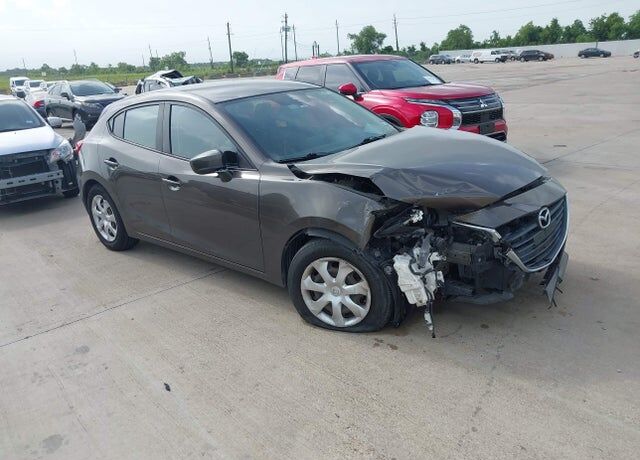 2016 MAZDA Mazda3
