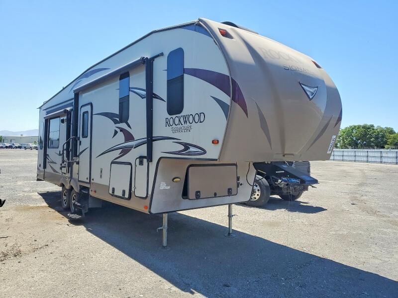 2017 FOREST RIVER Real-lite / Rockwood Lite Weight Trailers