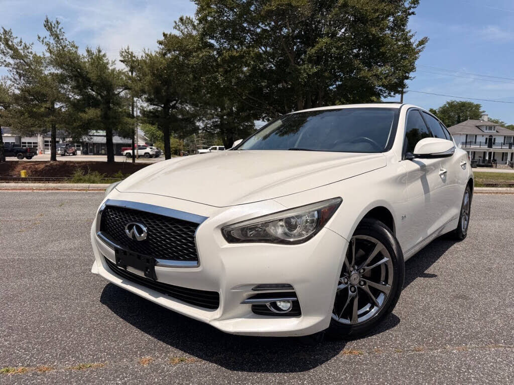 2017 INFINITI Q50