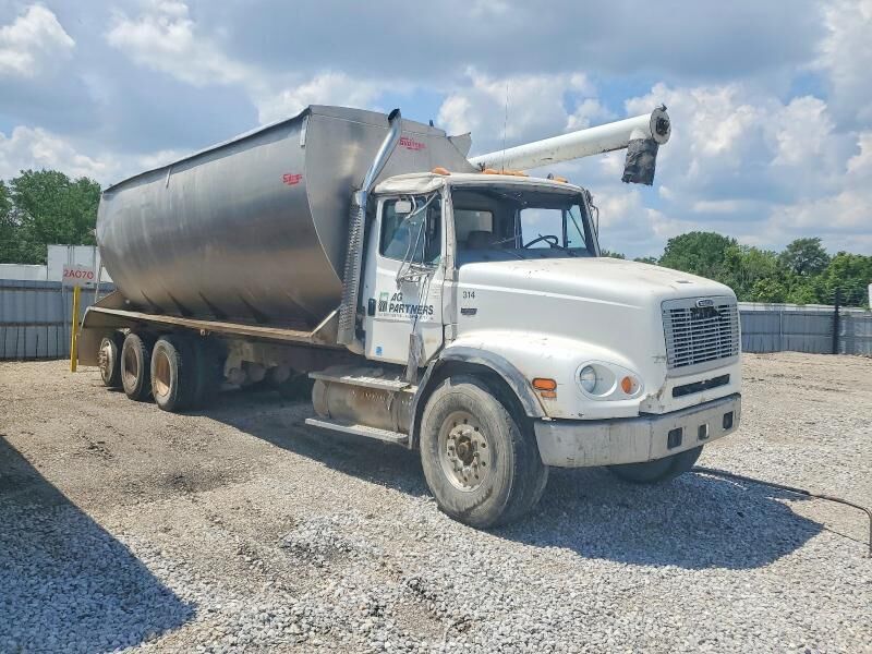 1999 FREIGHTLINER FL112