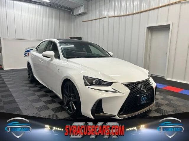 2019 LEXUS IS
