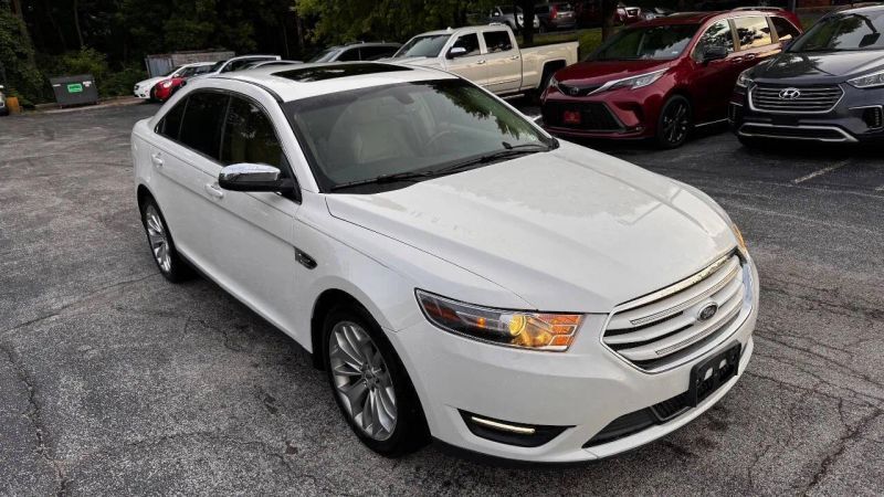 2016 FORD Taurus