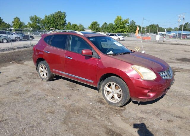 2011 NISSAN Rogue