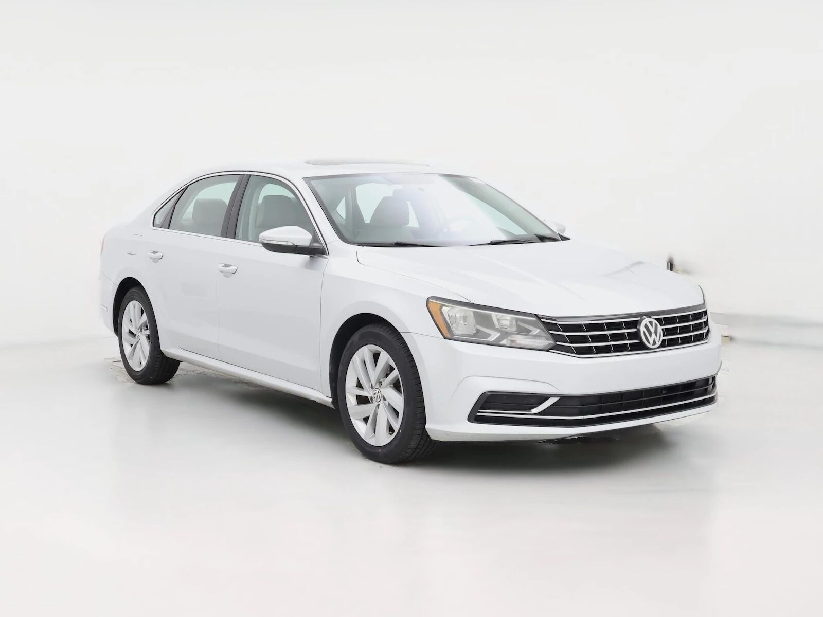 2018 VOLKSWAGEN Passat