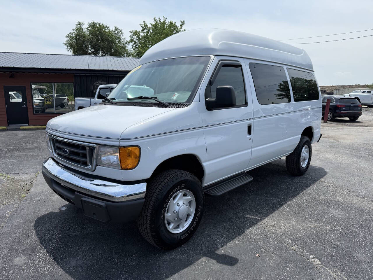2006 FORD E-350